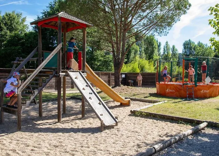 مكان تخييم Mobil-home Avec Terrasse A - Api-1-52-1141