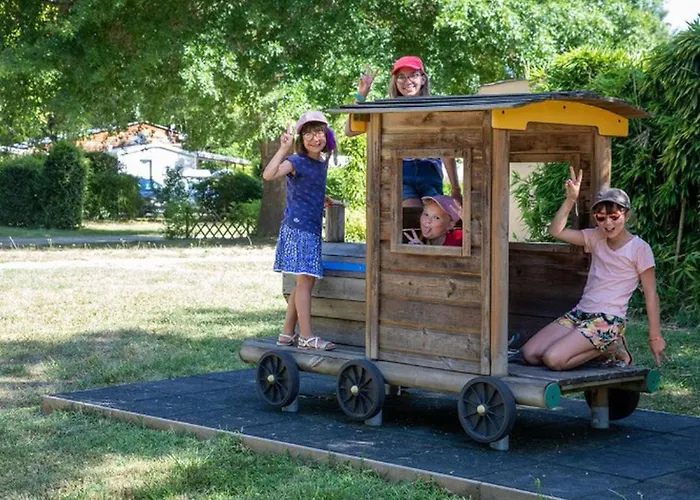 Mobil-home Avec Terrasse A - Api-1-52-1141 مكان تخييم *